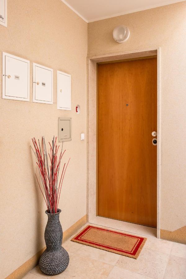 Best Of Principe Real Liberdade In The Heart Of Lisbon With Private Parking Zewnętrze zdjęcie